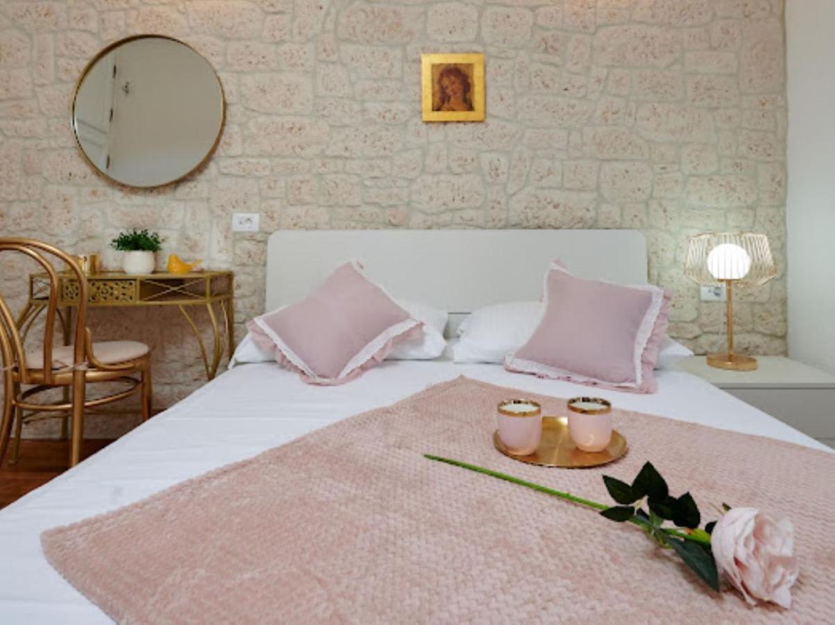 Guesthouse Ana Trogir Old Town Zewnętrze zdjęcie