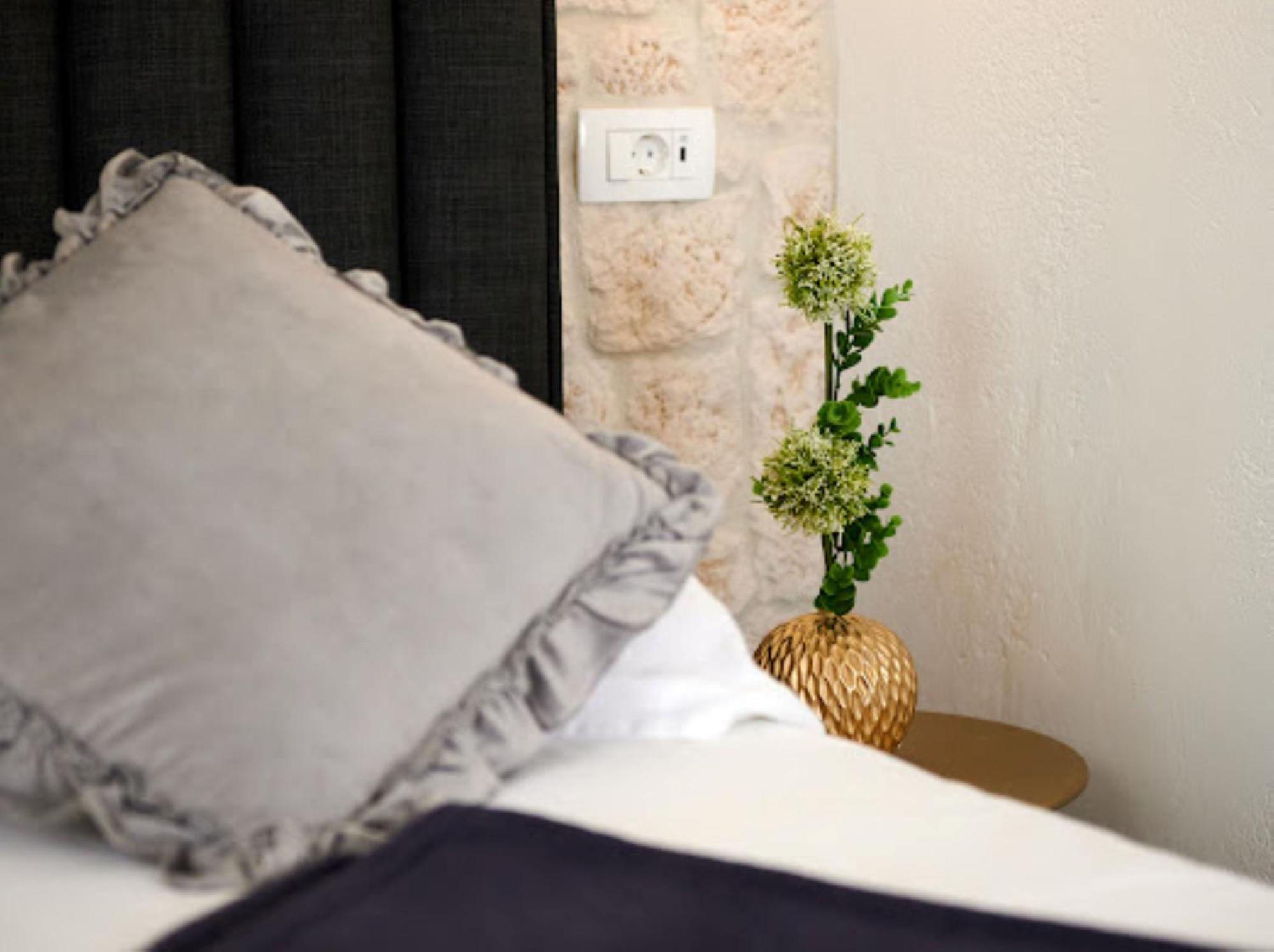 Guesthouse Ana Trogir Old Town Zewnętrze zdjęcie